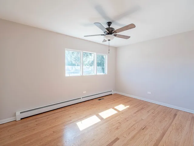 $419,900 | 2858 Kensington Avenue, Westchester, IL 60154