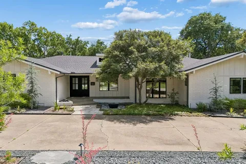 $1,400,000 | 7424 Stonecrest Drive, Dallas, TX 75254