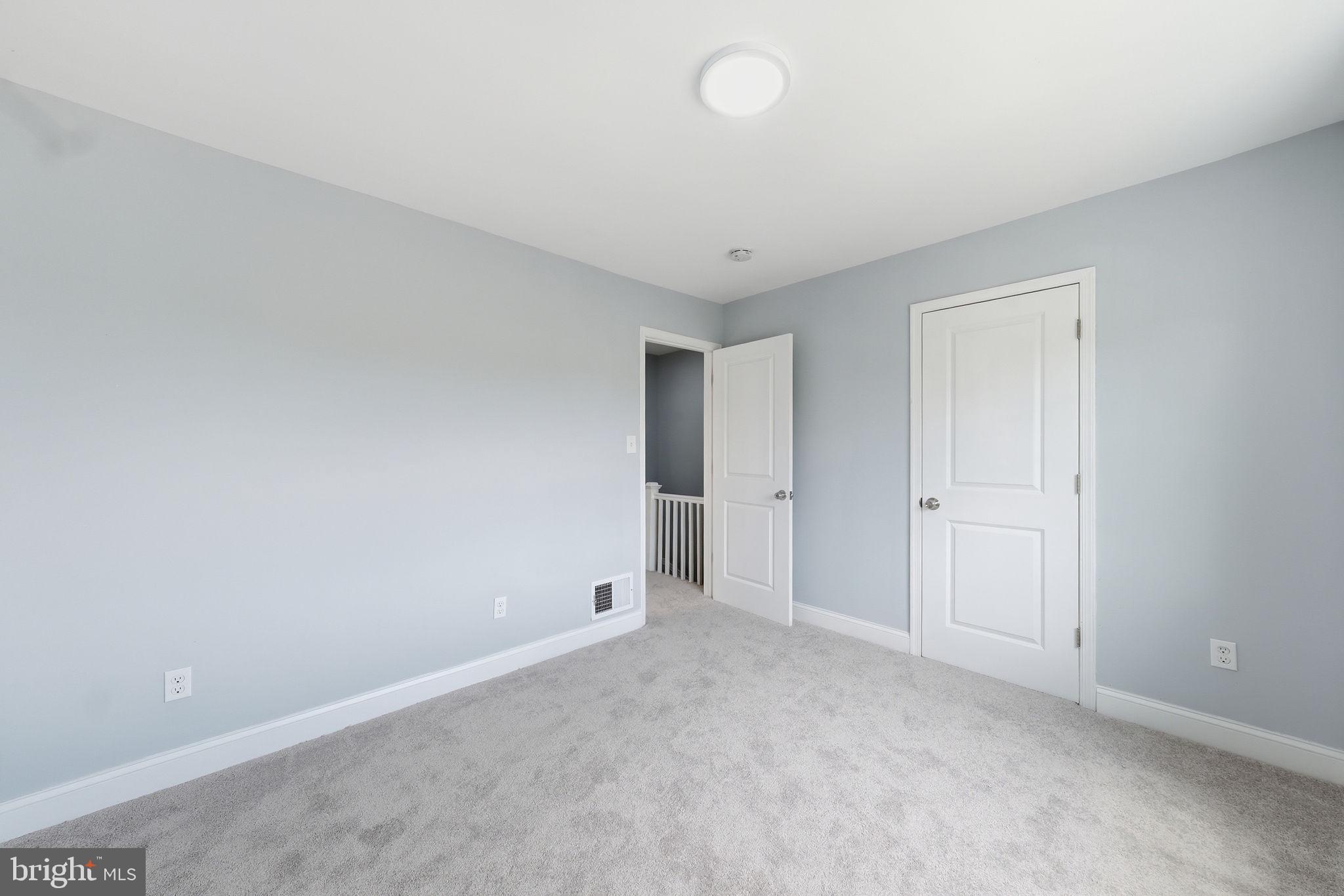 636 Hillview Road Baltimore, MD 21225 - Photo 9 of 19 Primary bedroom
