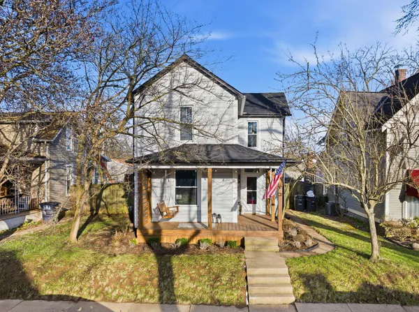 $239,900 | 612 Oakwood Avenue, Lancaster, OH 43130