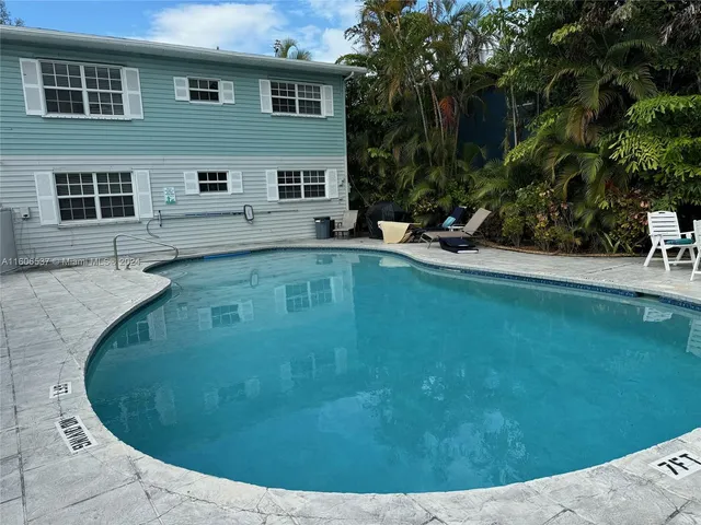 $2,300 | 65 Northeast 24th Street, Unit 61A, Wilton Manors, FL 33305