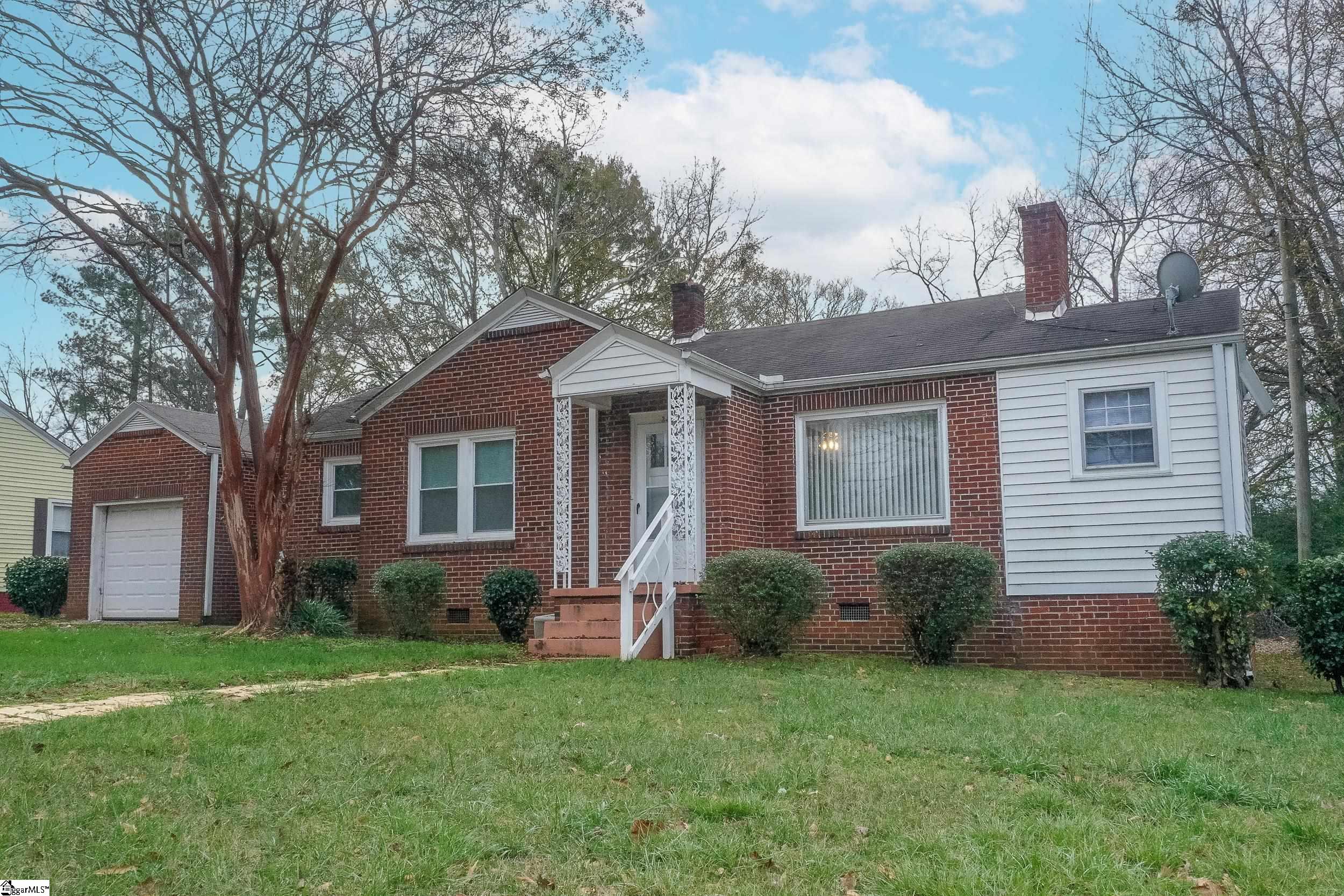35 Pleasant Ridge Avenue Greenville, SC 29605 - Photo 1 of 25 Gallery Image 1