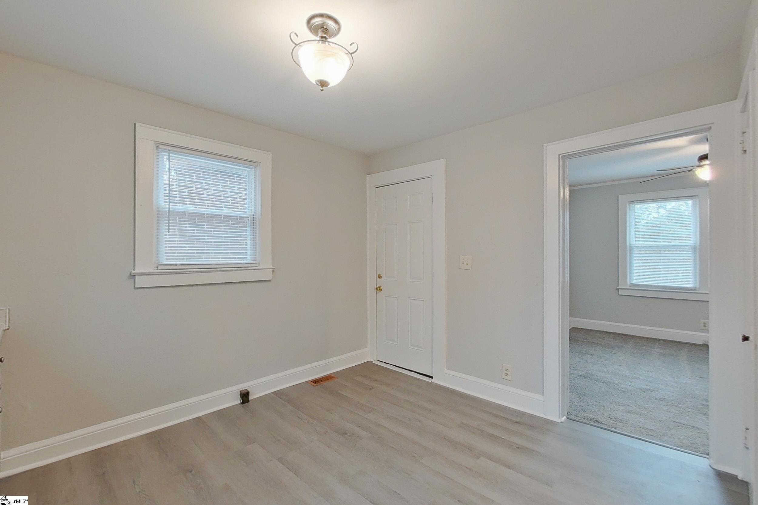 35 Pleasant Ridge Avenue Greenville, SC 29605 - Photo 11 of 25 Gallery Image 11