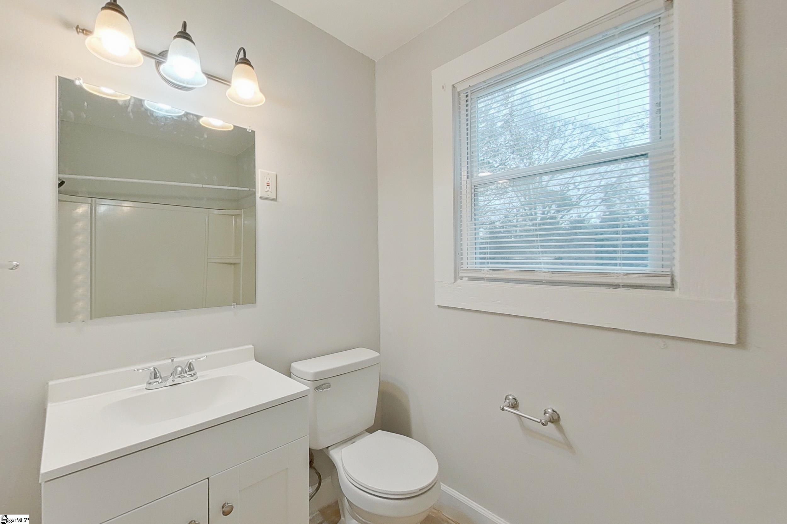 35 Pleasant Ridge Avenue Greenville, SC 29605 - Photo 12 of 25 Gallery Image 12