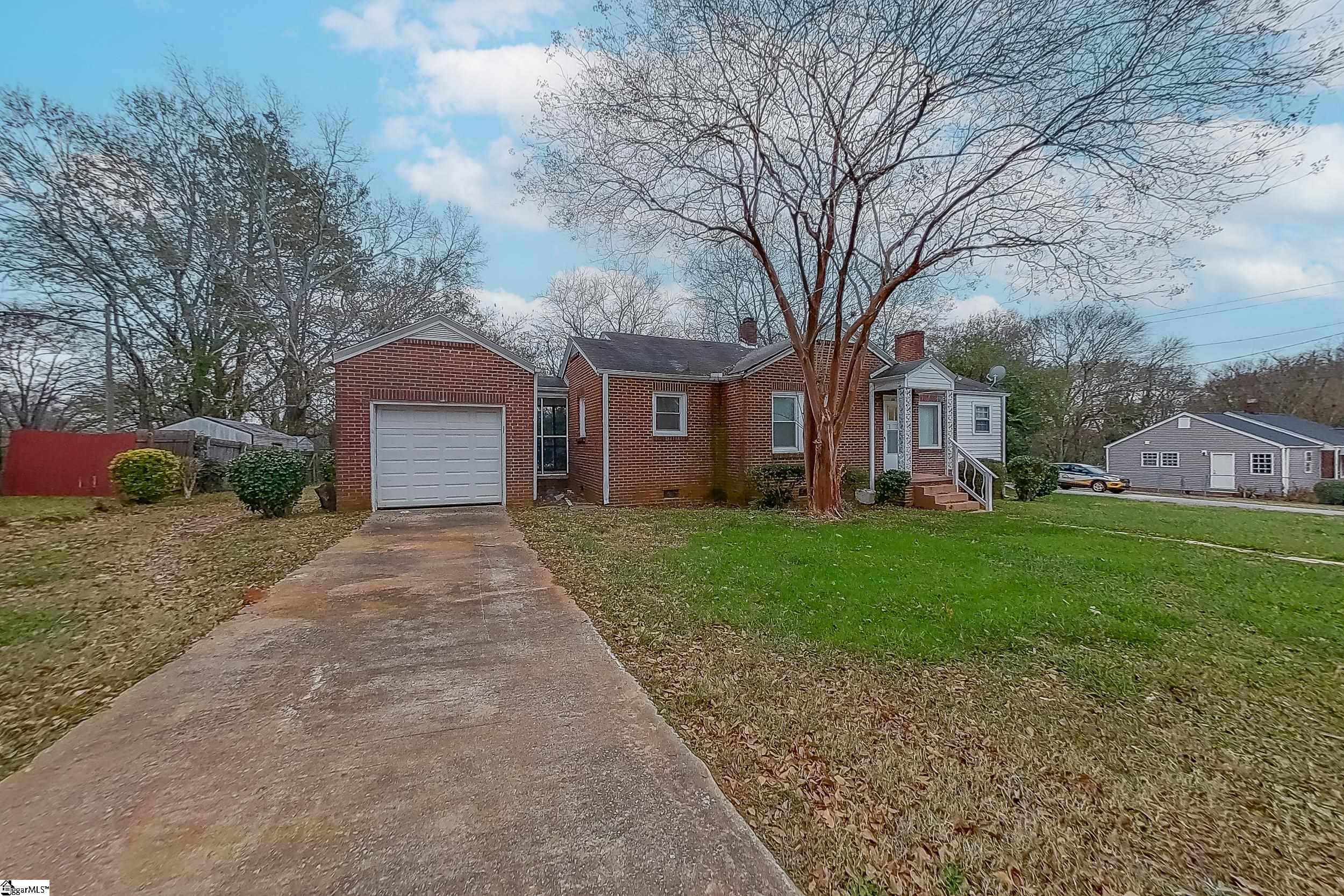 35 Pleasant Ridge Avenue Greenville, SC 29605 - Photo 2 of 25 Gallery Image 2