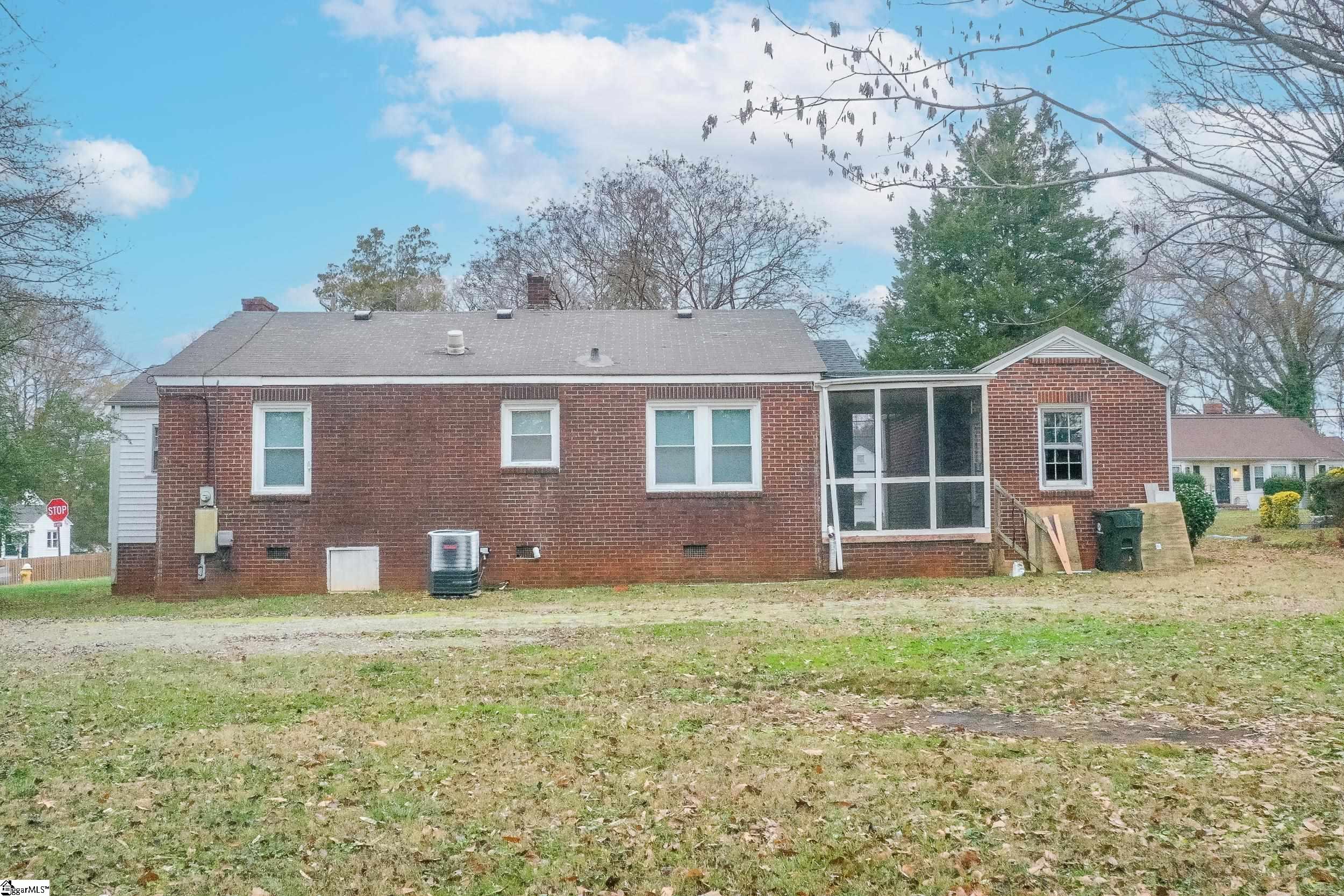 35 Pleasant Ridge Avenue Greenville, SC 29605 - Photo 22 of 25 Gallery Image 22