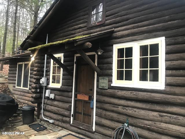 96 Paupack Point Road Hawley, PA 18428 - Photo 3 of 34