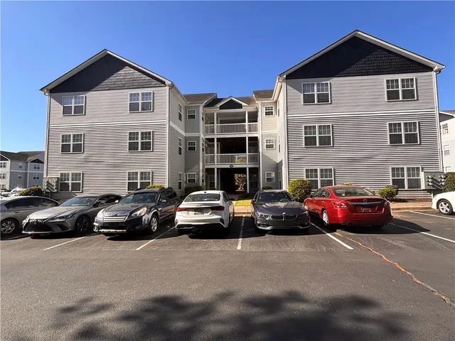 $219,900 | 190 University Village Drive, Unit C, Central, SC 29630