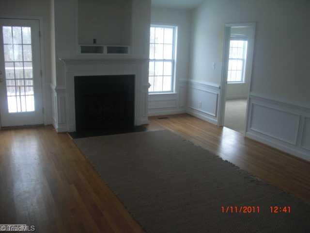 8040 Pritchett Road Browns Summit, NC 27214 - Photo 4 of 10 Living Room.