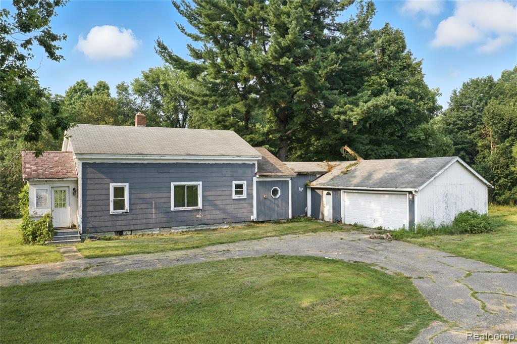 8186 North Clio Road Mount Morris, MI 48458 - Photo 8 of 40