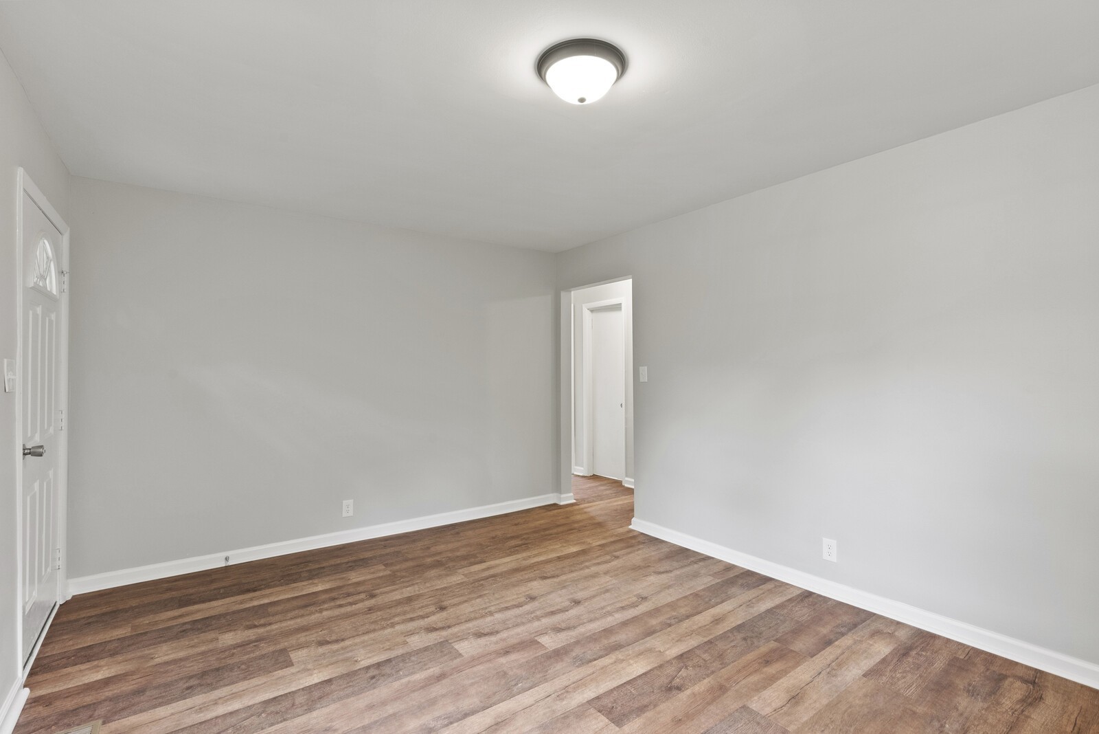 1004 South Mabel Street Springfield, TN 37172 - Photo 4 of 13 a view of an empty room