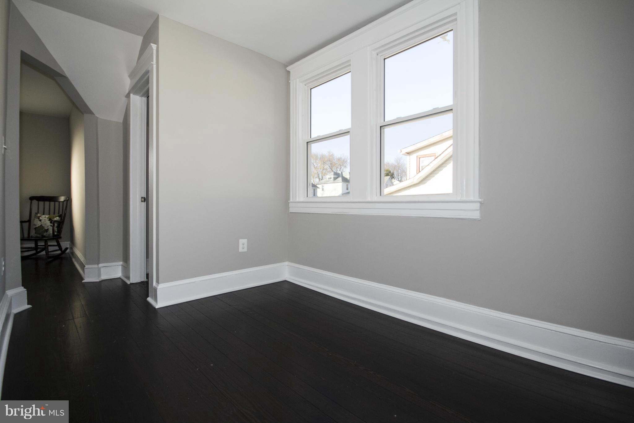 4430 Raspe Avenue Baltimore, MD 21206 - Photo 11 of 26 Bath (Master)