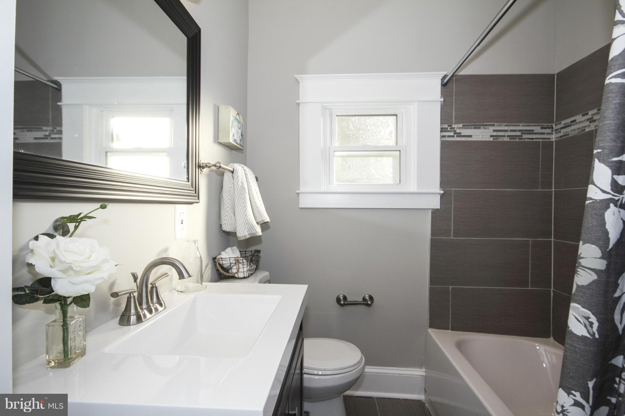 4430 Raspe Avenue Baltimore, MD 21206 - Photo 14 of 26 Bath