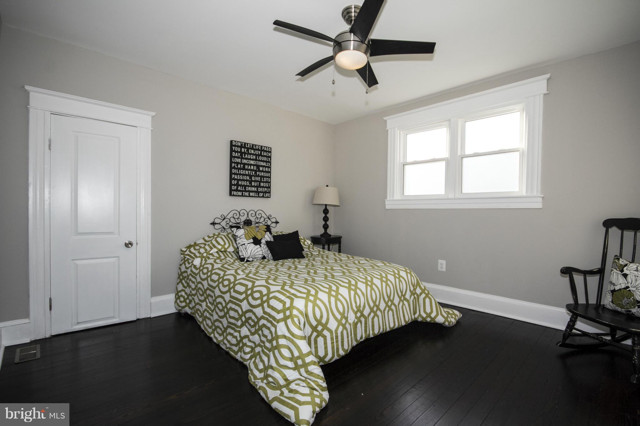 4430 Raspe Avenue Baltimore, MD 21206 - Photo 10 of 26 Bedroom (Master)