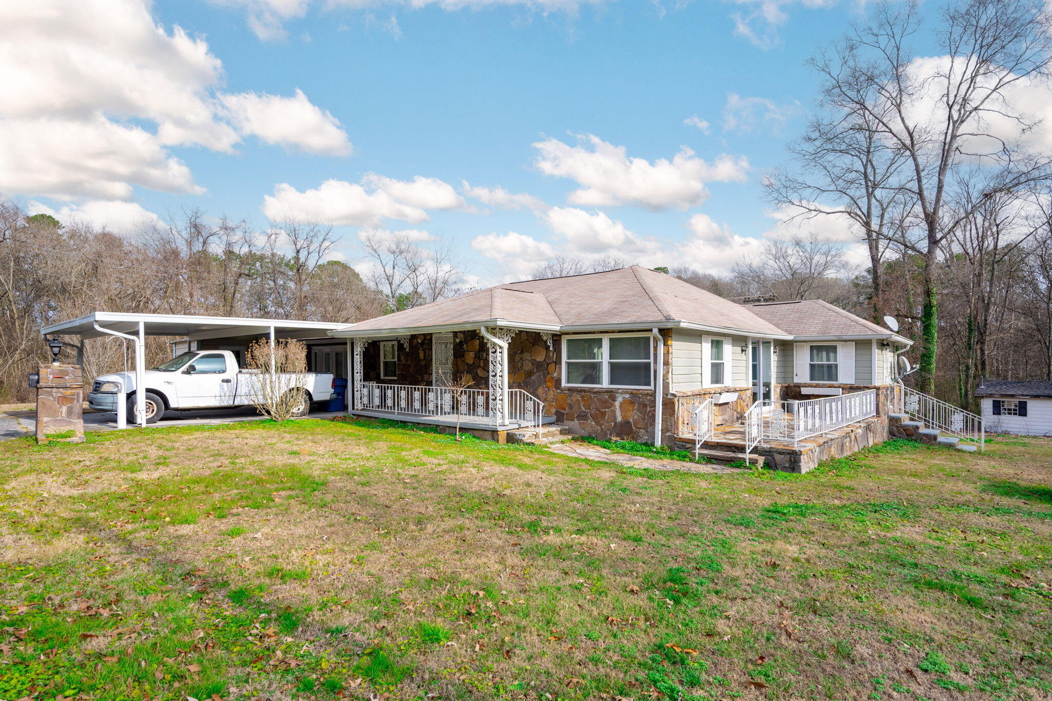 144 Rosenwald Street Rossville, GA 30741 - Photo 2 of 27 2-web-or-mls-DSC_7300