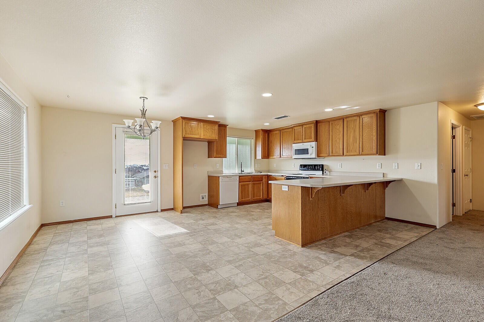 560 Barton Road Eagle Point, OR 97524 - Photo 13 of 30 14_BR_14_mls