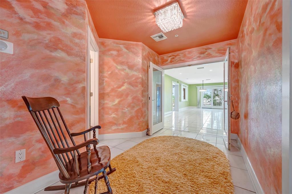 614 Norton Street Longboat Key, FL 34228 - Photo 29 of 71 a view of an empty room and window