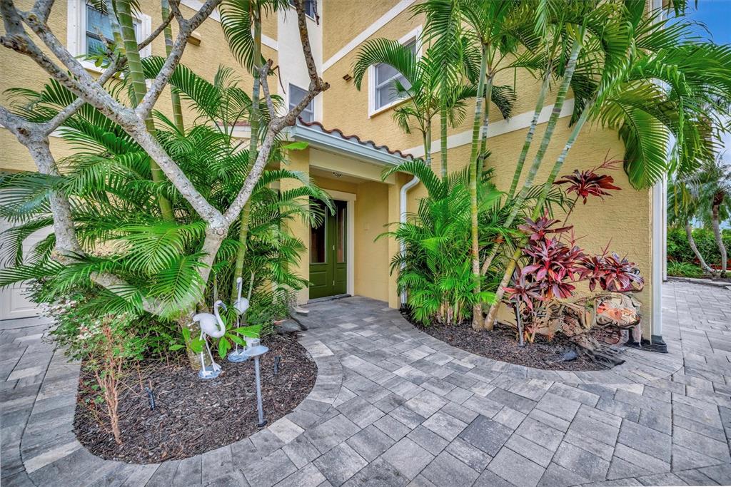 614 Norton Street Longboat Key, FL 34228 - Photo 5 of 71 a view of a back yard of the house