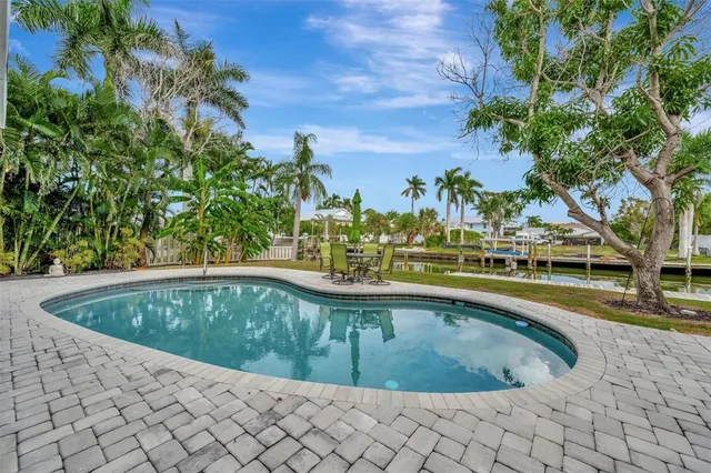 $10,000 | 614 Norton Street, Longboat Key, FL 34228