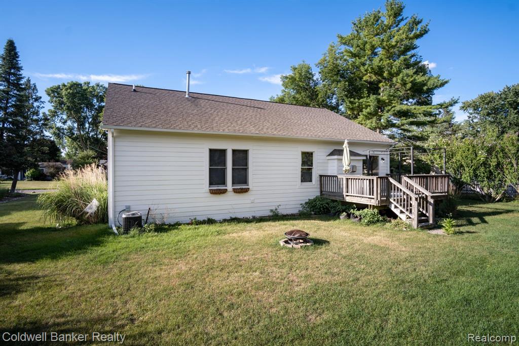 1158 Beta Road Walled Lake, MI 48390 - Photo 27 of 27