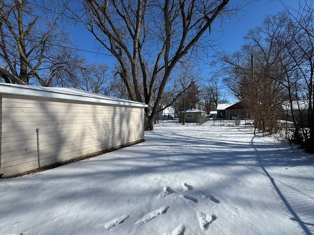 $2,500 | 16935 Western Avenue, Hazel Crest, IL 60429