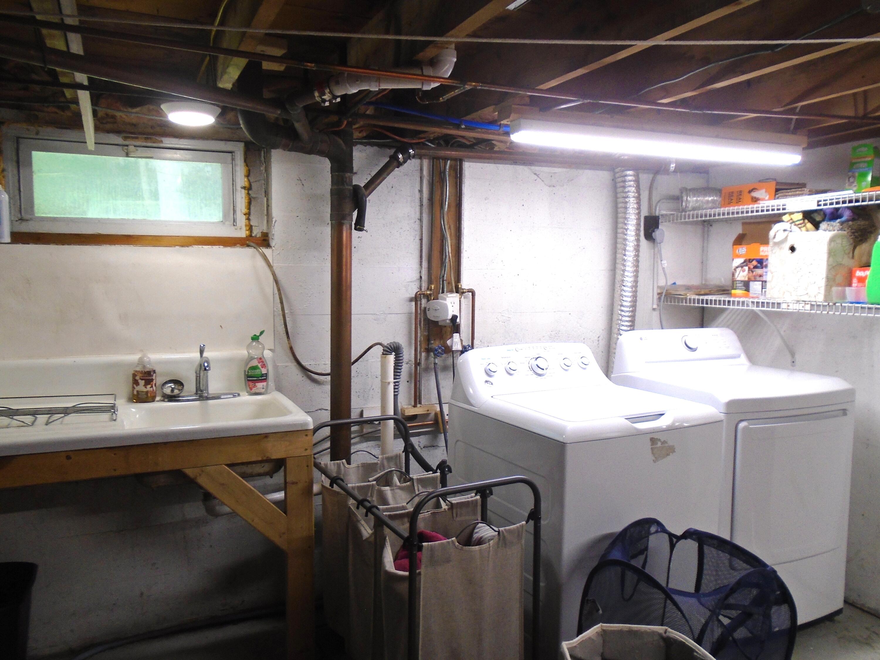 168 Augusta Road Winslow, ME 04901 - Photo 18 of 25 Laundry
