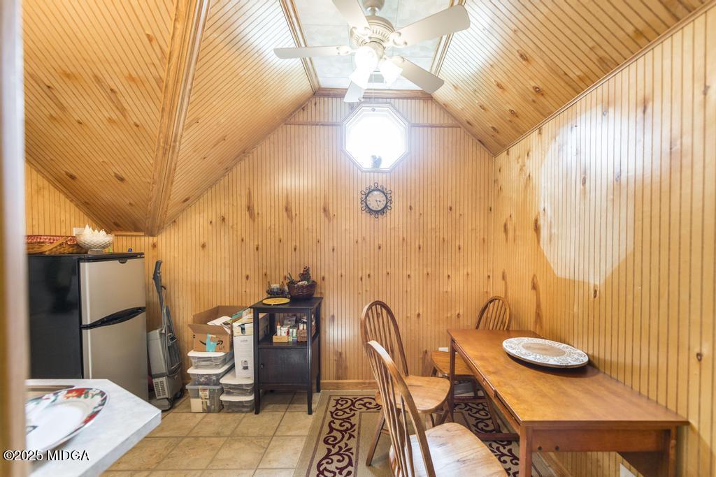 674 Mt Paran Road Lizella, GA 31052 - Photo 29 of 45 a balcony with table and chairs