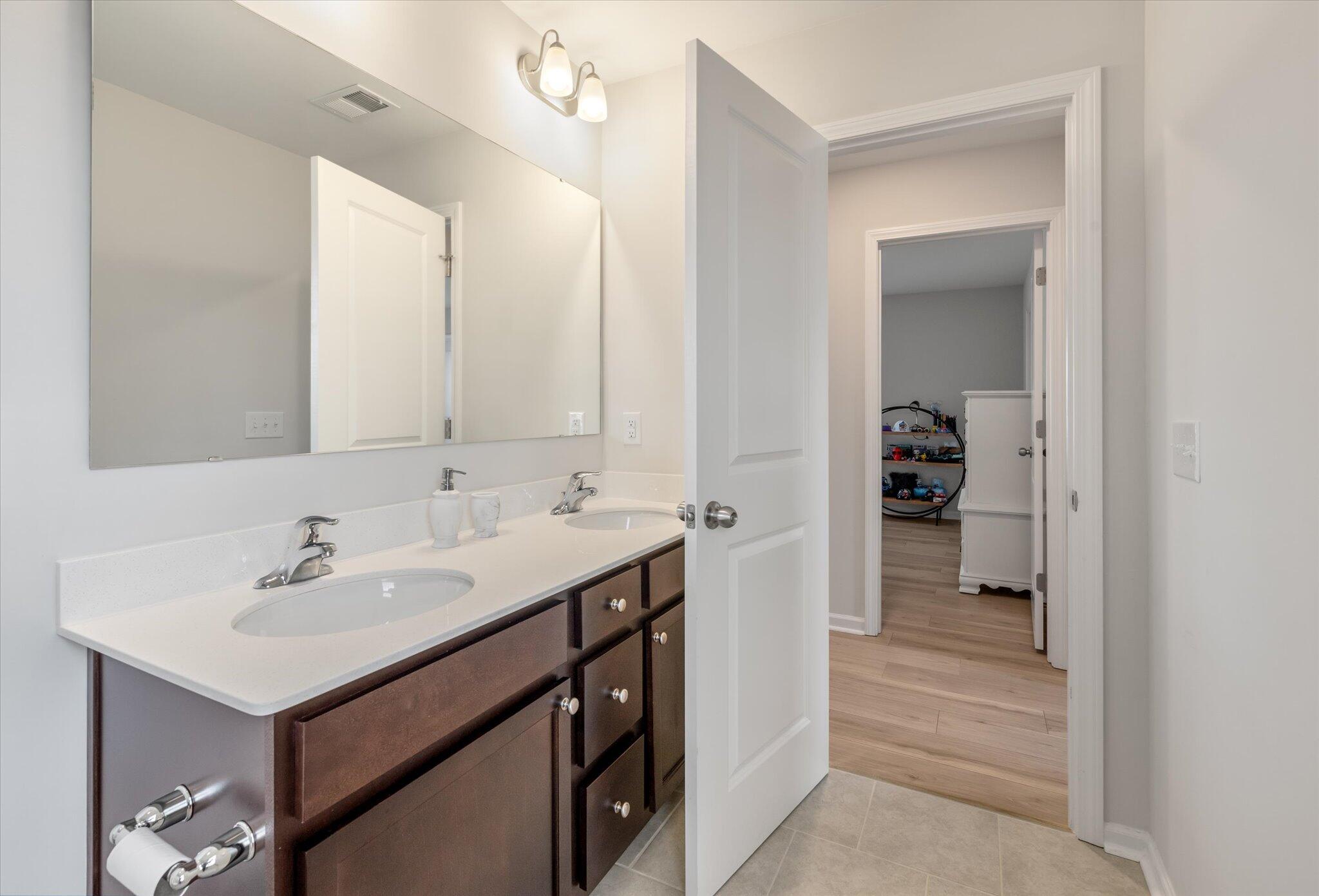 513 Purple Finch Road Summerville, SC 29486 - Photo 25 of 31 bathroom