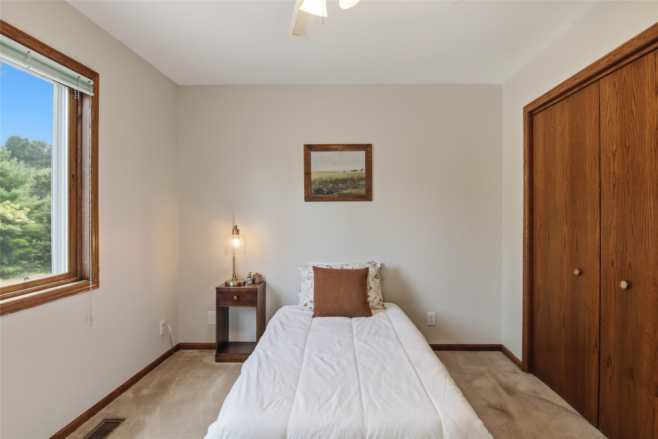 E2090 Cedar Road Eau Claire, WI 54701 - Photo 17 of 41 Gallery Image 17