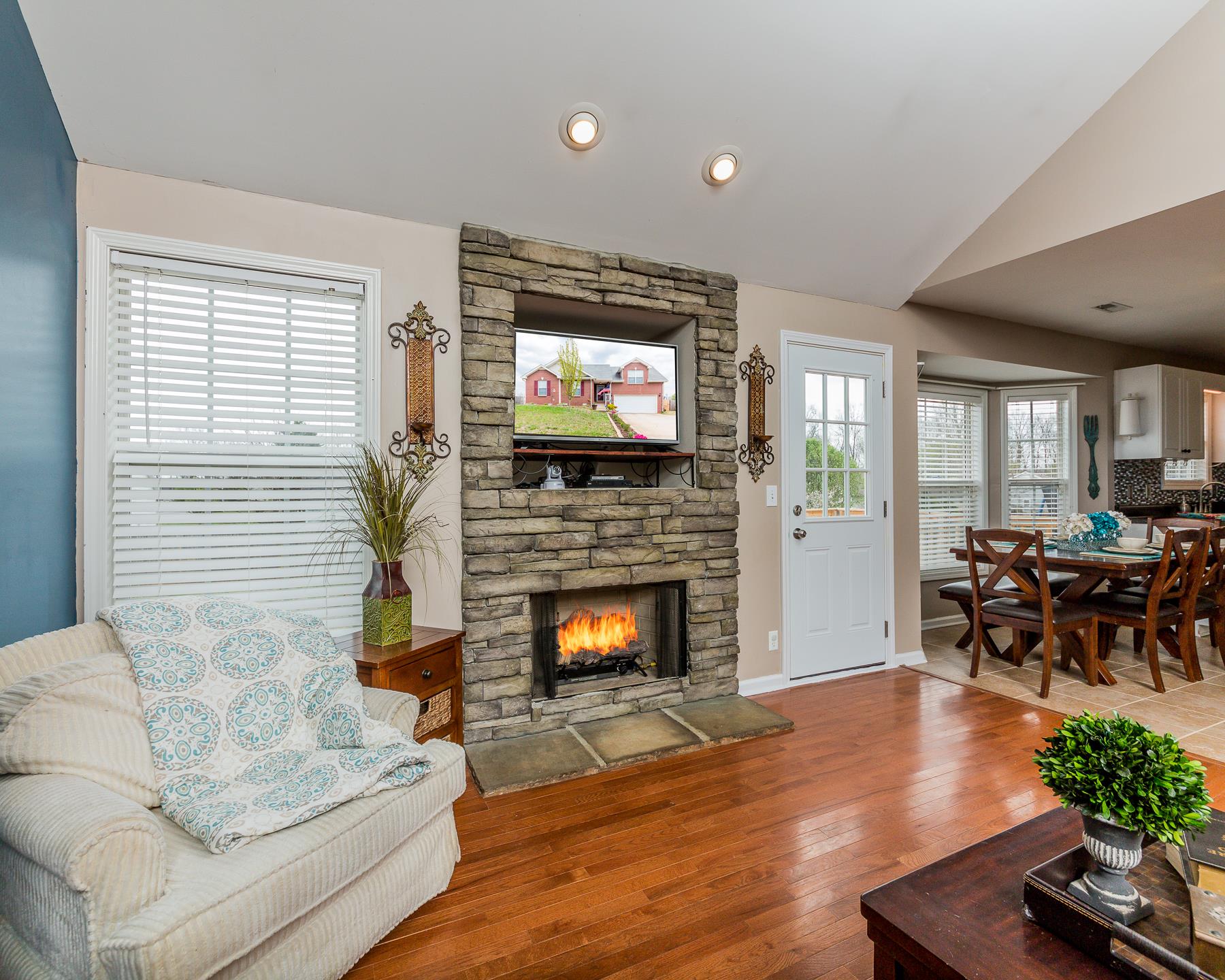 1751 Needmore Road Clarksville, TN 37042 - Photo 8 of 30 Gallery Image 8