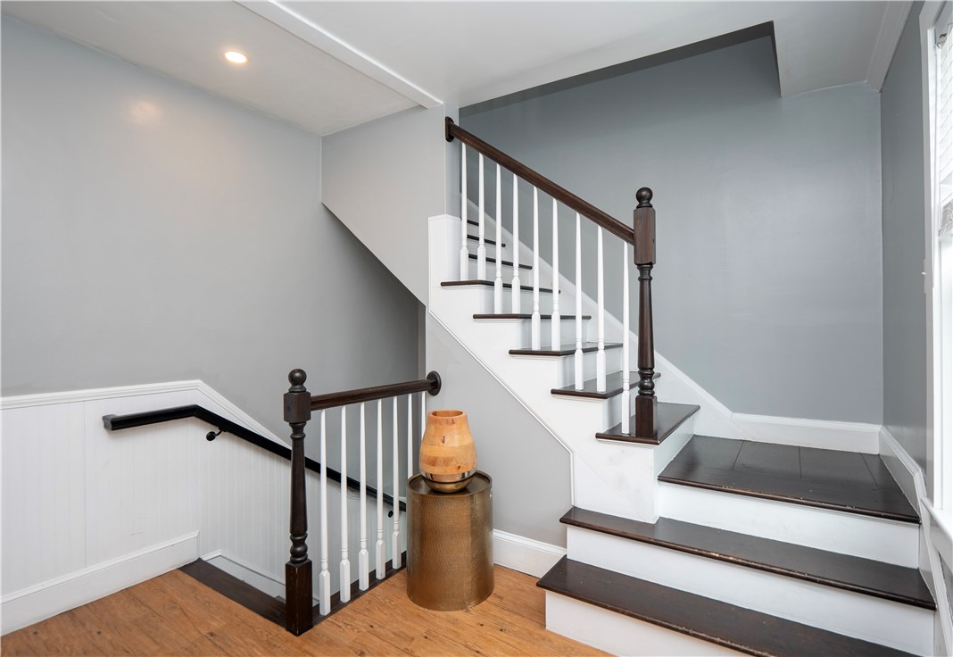 29 Anthony Street Newport, RI 02840 - Photo 13 of 29