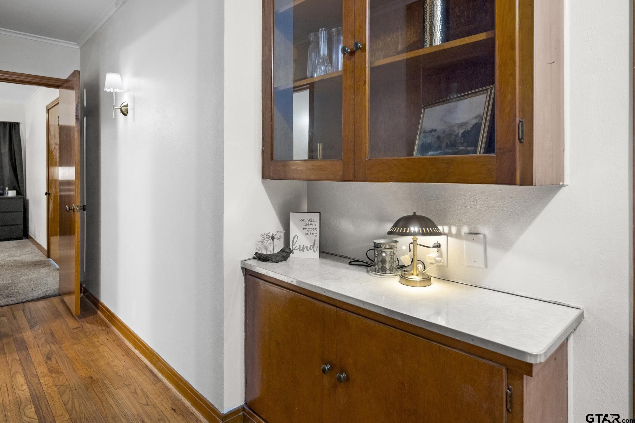 290 Lynch Street Hawkins, TX 75765 - Photo 21 of 36 a bathroom with a sink and a mirror