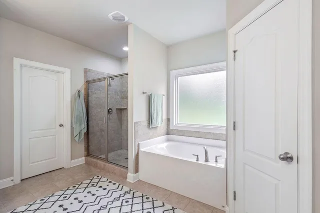 $545,000 | 130 Fox Hall Crossing East, Senoia, GA 30276