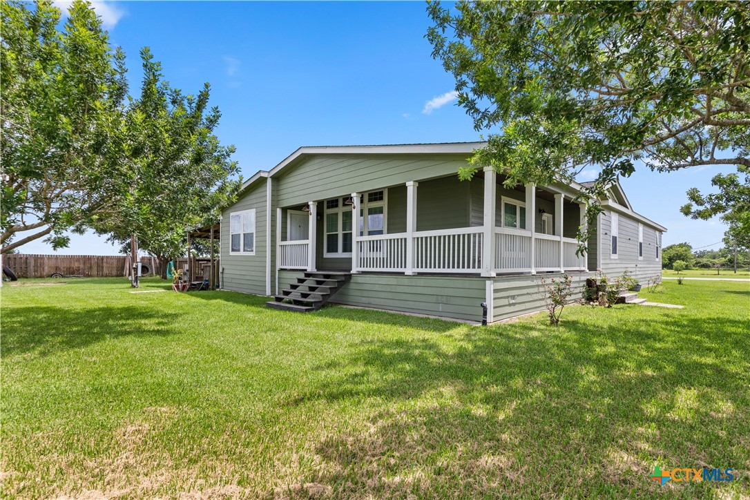 1845 Royal Road Port Lavaca, TX 77979 - Photo 5 of 30