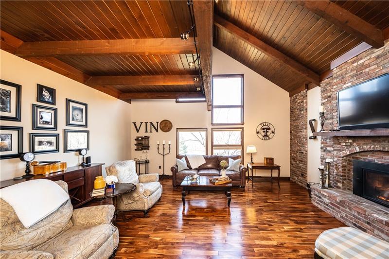 216 Orr Road Pittsburgh, PA 15241 - Photo 3 of 25 Gallery Image 3