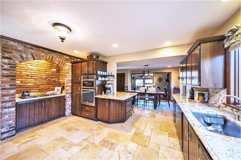 216 Orr Road Pittsburgh, PA 15241 - Photo 7 of 25 Gallery Image 7