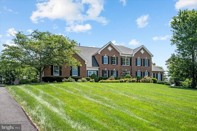 $1,850,000 | 18132 Shenstone Court, Leesburg, VA 20175