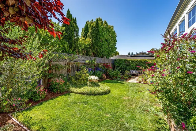 $2,250,000 | 760 5th Street East, Sonoma, CA 95476
