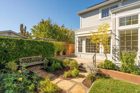 $2,250,000 | 760 5th Street East, Sonoma, CA 95476