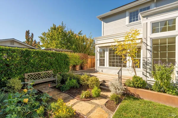 $1,950,000 | 760 5th Street East, Sonoma, CA 95476