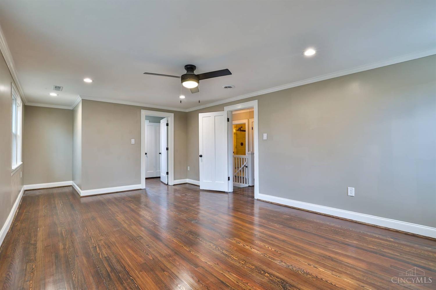 4100 Watterson Street Cincinnati, OH 45227 - Photo 30 of 47