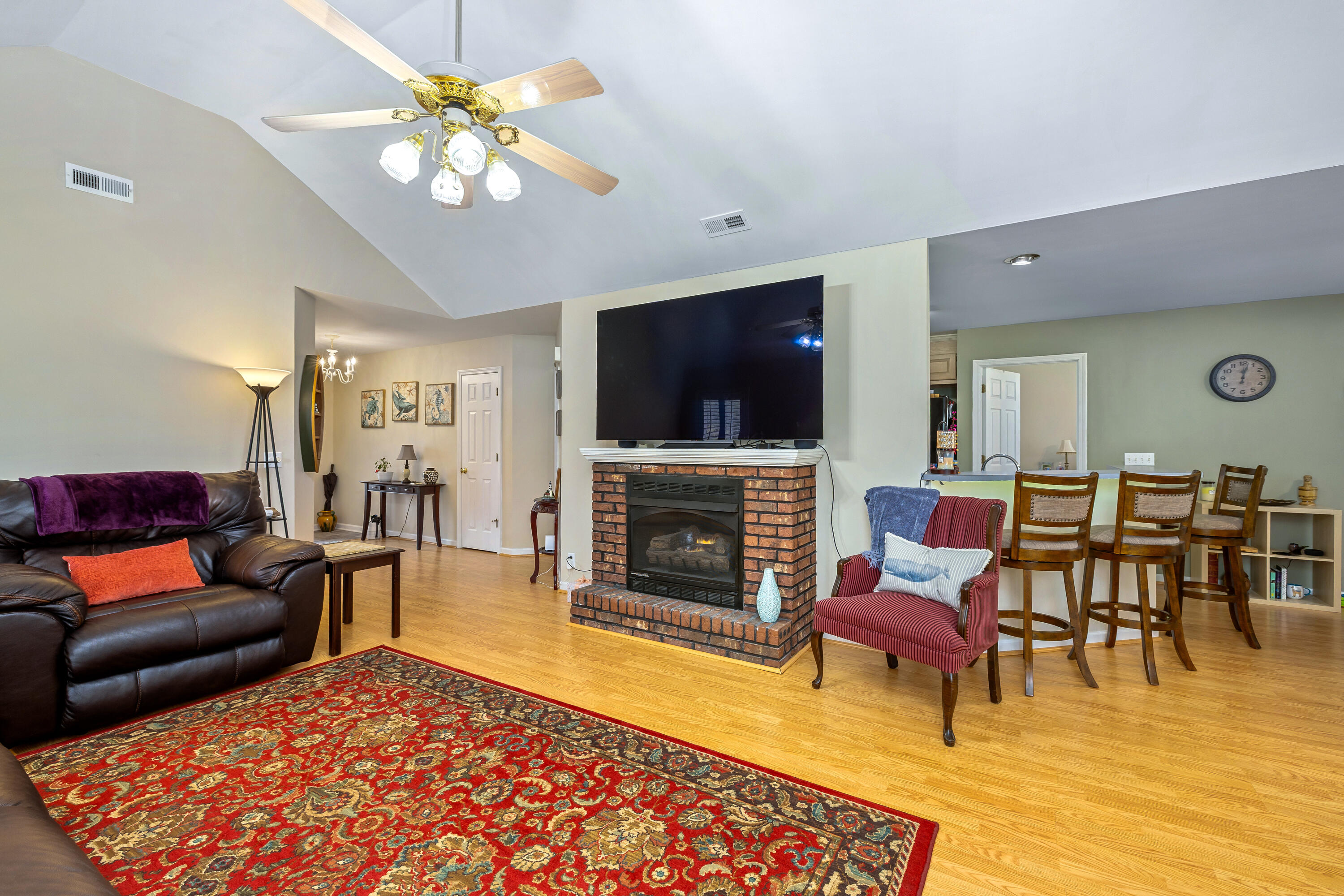 105 Oakview Circle Manning, SC 29102 - Photo 10 of 57