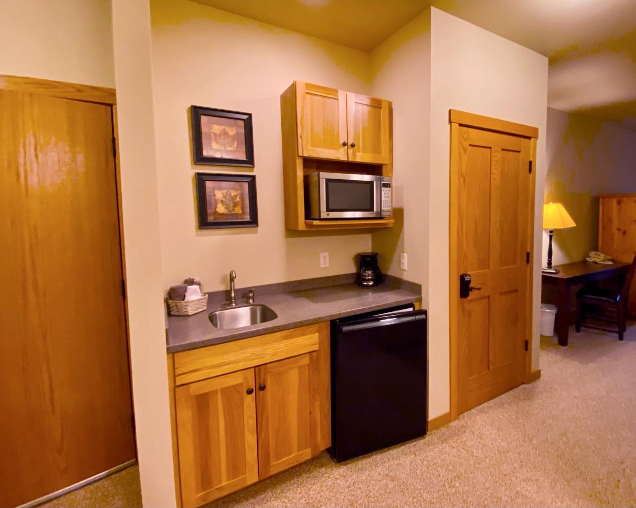 3858 Eagle Waters Road, Unit 302 Eagle River, WI 54521 - Photo 25 of 28 Gallery Image 25