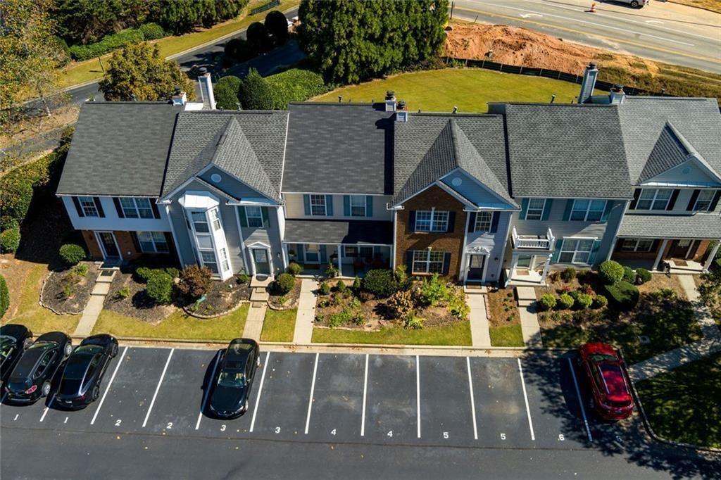 13300 Morris Road, Unit 4 Alpharetta, GA 30004 - Photo 30 of 36 a view of outdoor space yard and patio