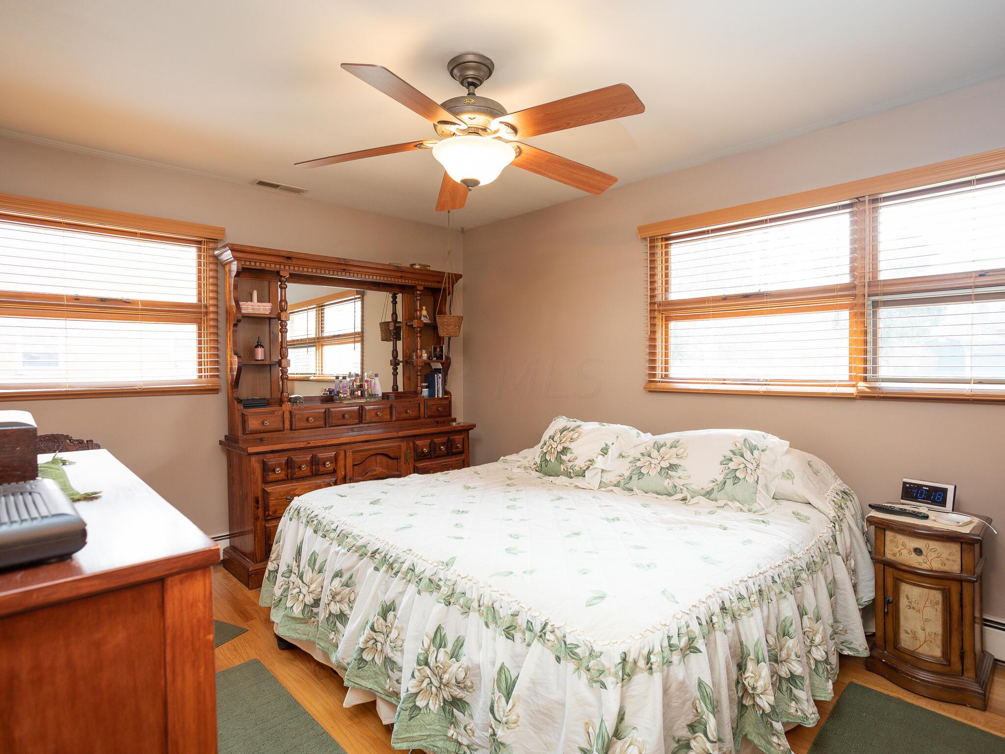 4559 Walburn Road Columbus, OH 43232 - Photo 14 of 39 4559 Walburn Rd Columbus-15