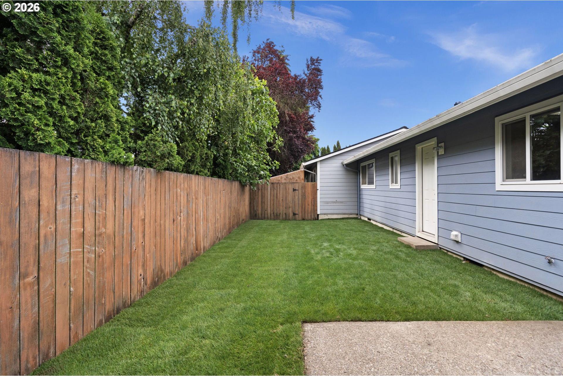 1602 Deborah Road, Unit C Newberg, OR 97132 - Photo 24 of 28 Gallery Image 24