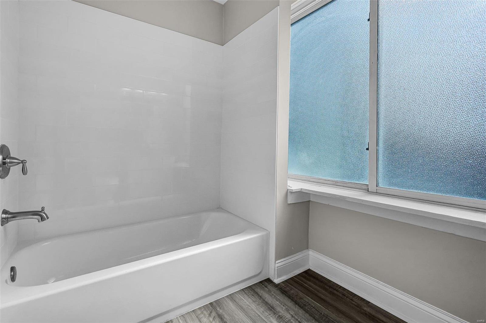 2216 Lexa Drive St. Louis, MO 63136 - Photo 11 of 15