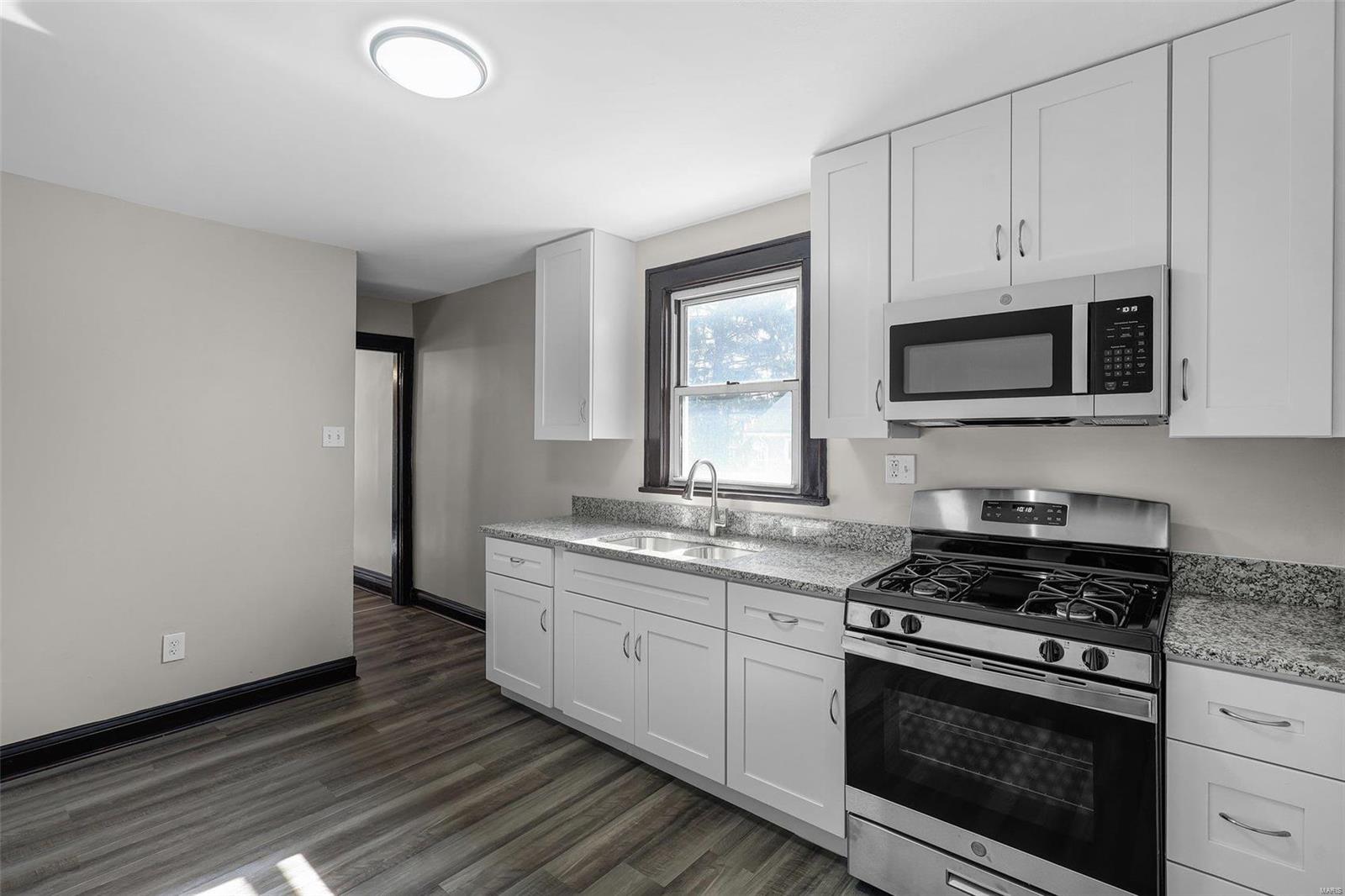 2216 Lexa Drive St. Louis, MO 63136 - Photo 6 of 15