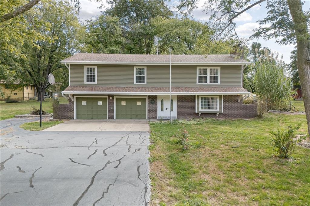 621 Valley Street Lathrop, MO 64465 - Photo 1 of 1