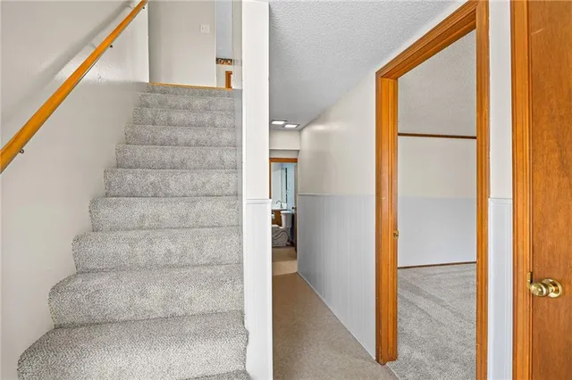 $239,900 | 621 Valley Street, Lathrop, MO 64465